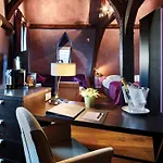 Der Valk Selys &