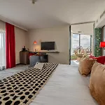 Hotel Der Valk Selys & 4*