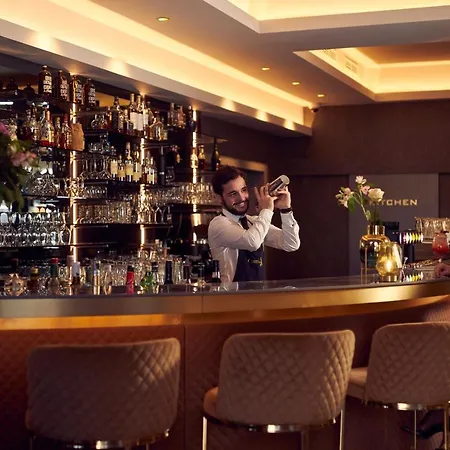 Hotel Der Valk Selys & 4*