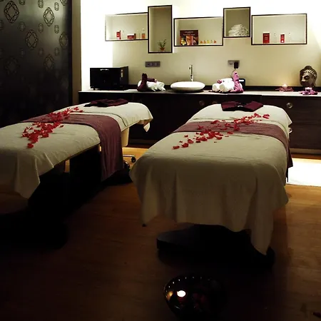 Hotel Der Valk Selys & 4*
